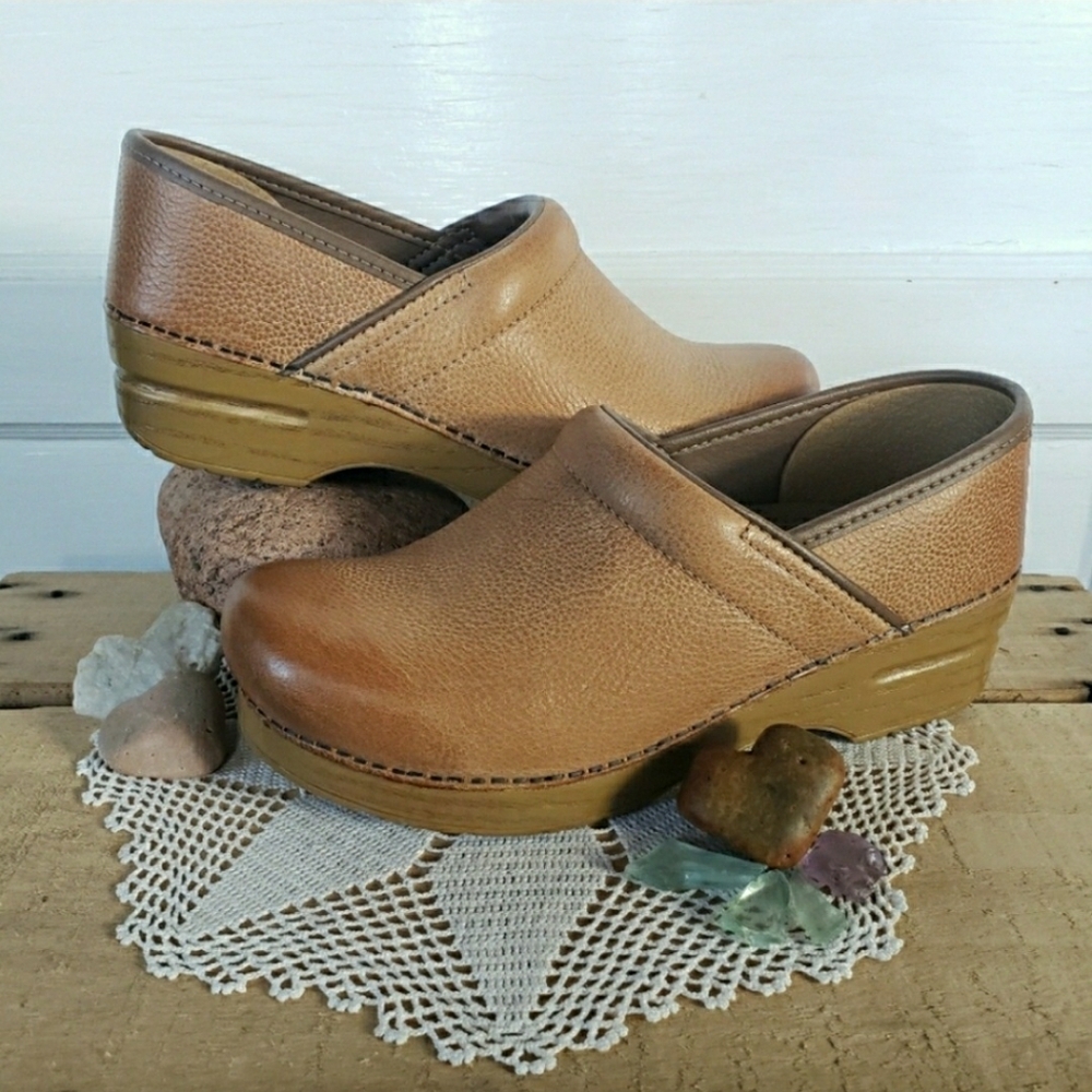 ⚘AvaiLable⚘inQuire⚘Dansko Honey Clogs Burnished Distress 35 36 37 38 39 40-1-2-3 - Picture 1 of 13
